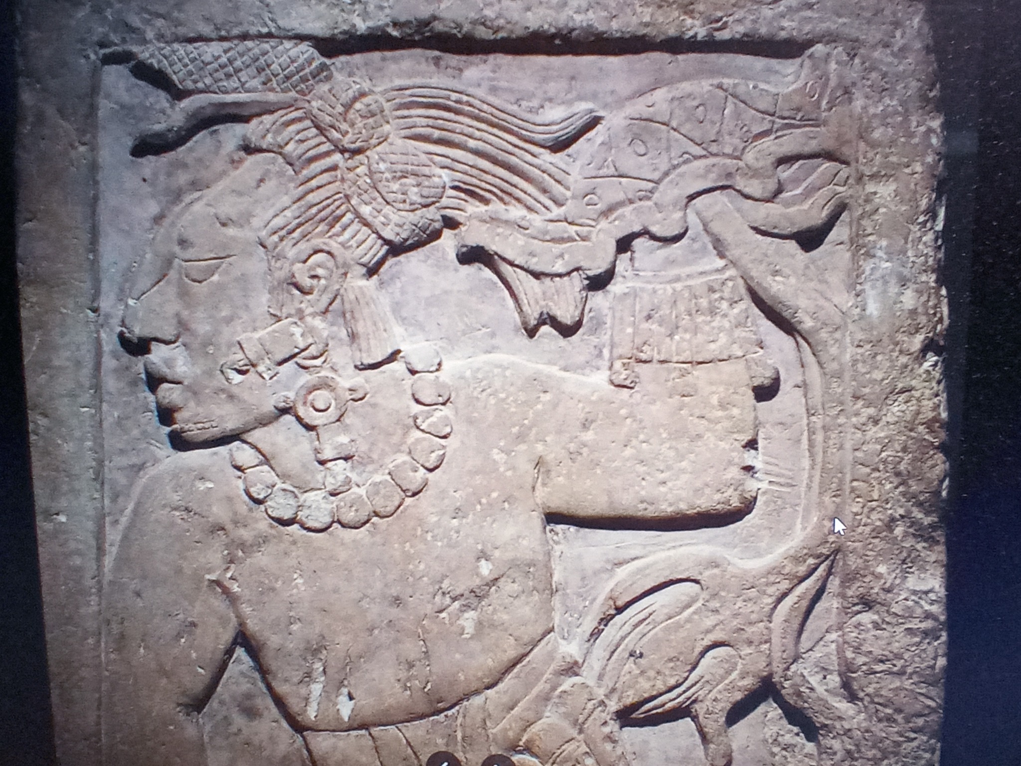 Right Throne Foot