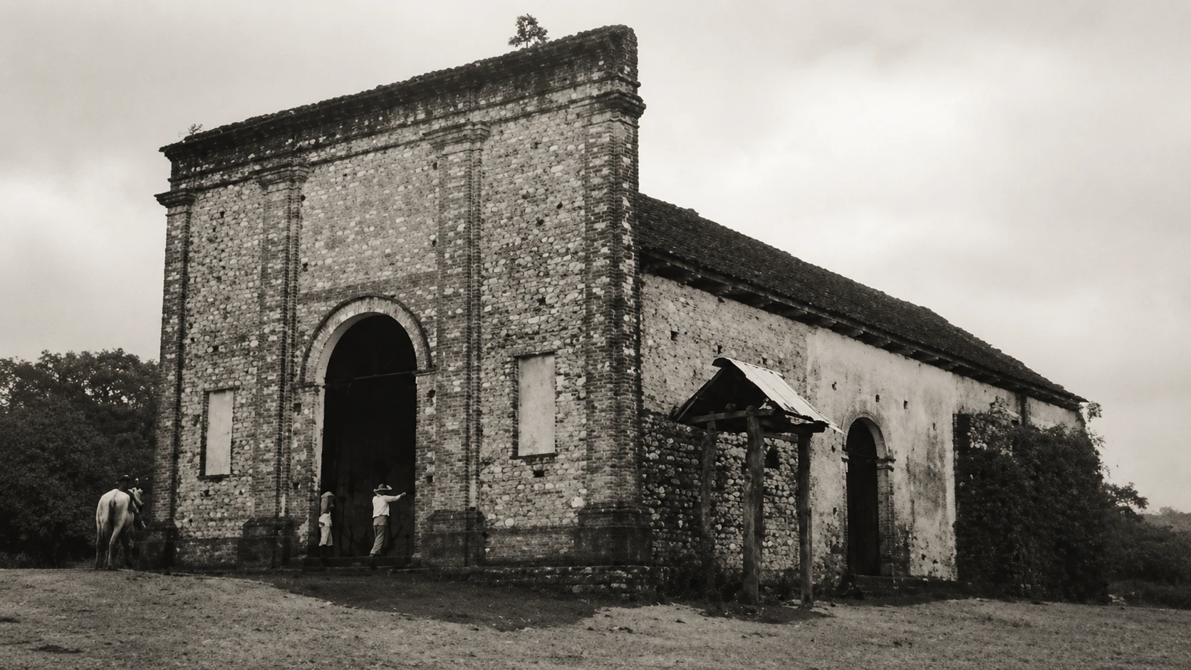 Tablas del Templo de la Cruz, iglesia del pueblo, 1917–1942