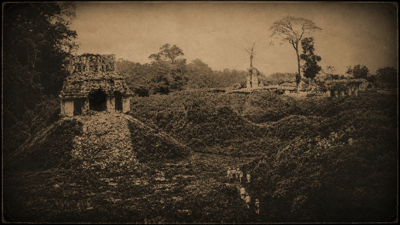 Sonnentempel und Palast nach der Rodung, 1934 Sonnentempel und Palast nach der Rodung, 1934